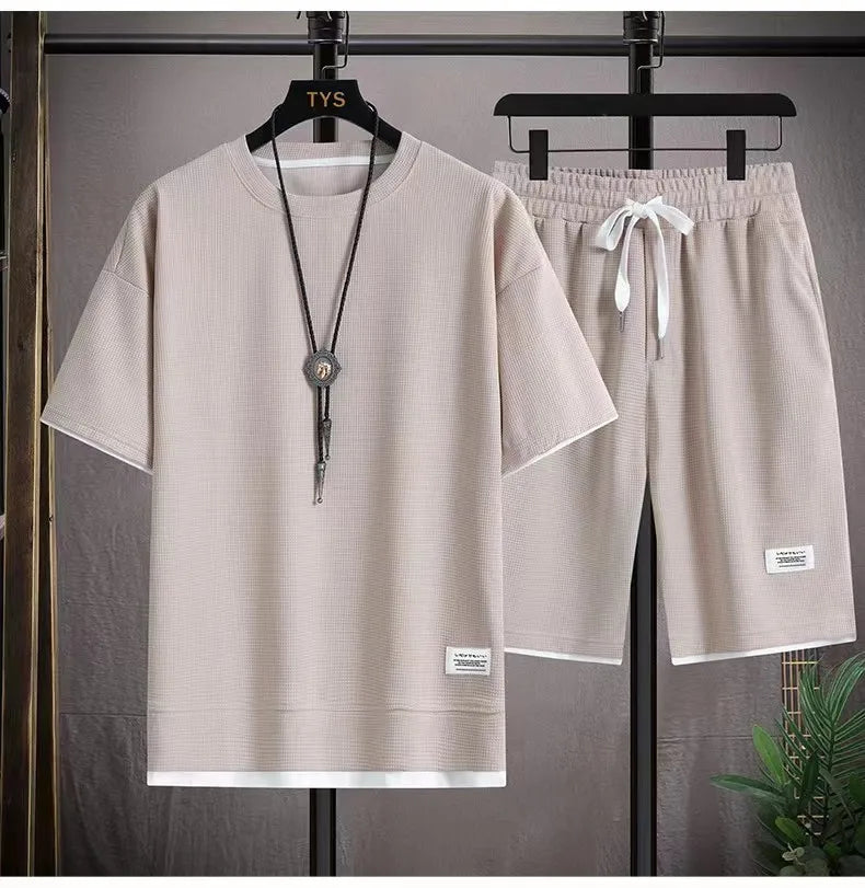 VALORIA | Men’s moisture-wicking activewear set ideal for running and workouts