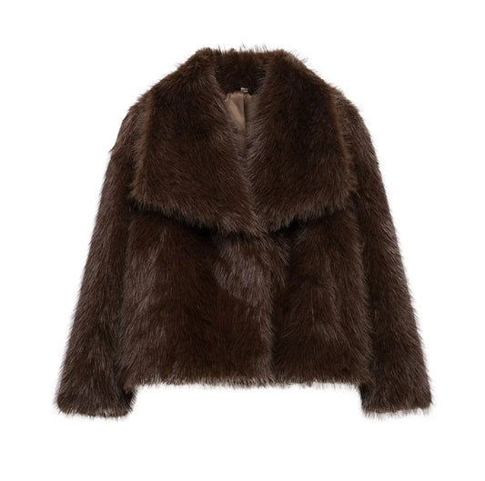VALORIA | Women’s Oversized Faux Fur Coat front view