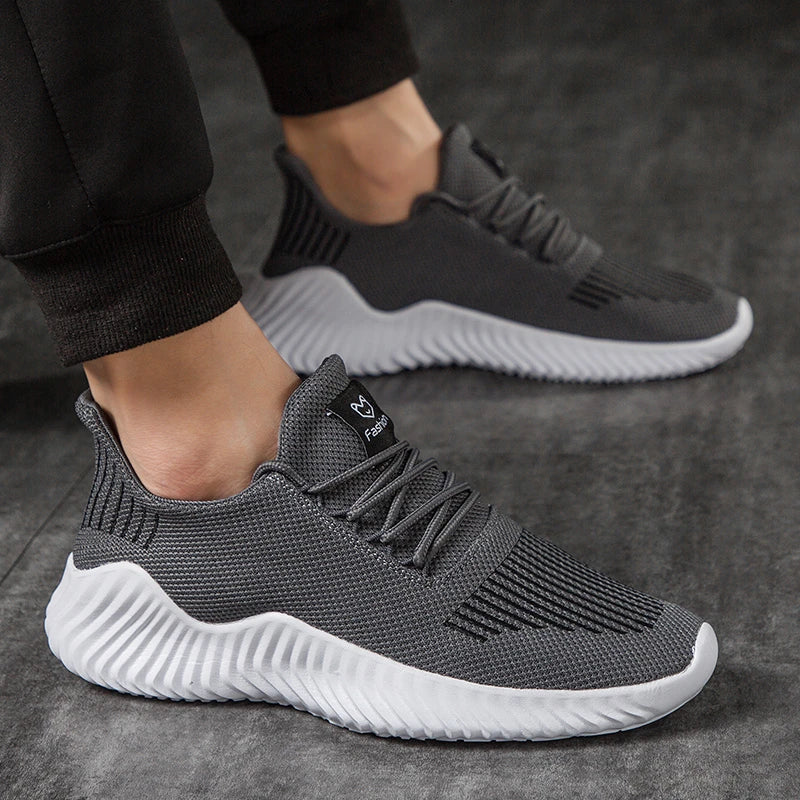 VALORIA | Men’s air mesh sneakers