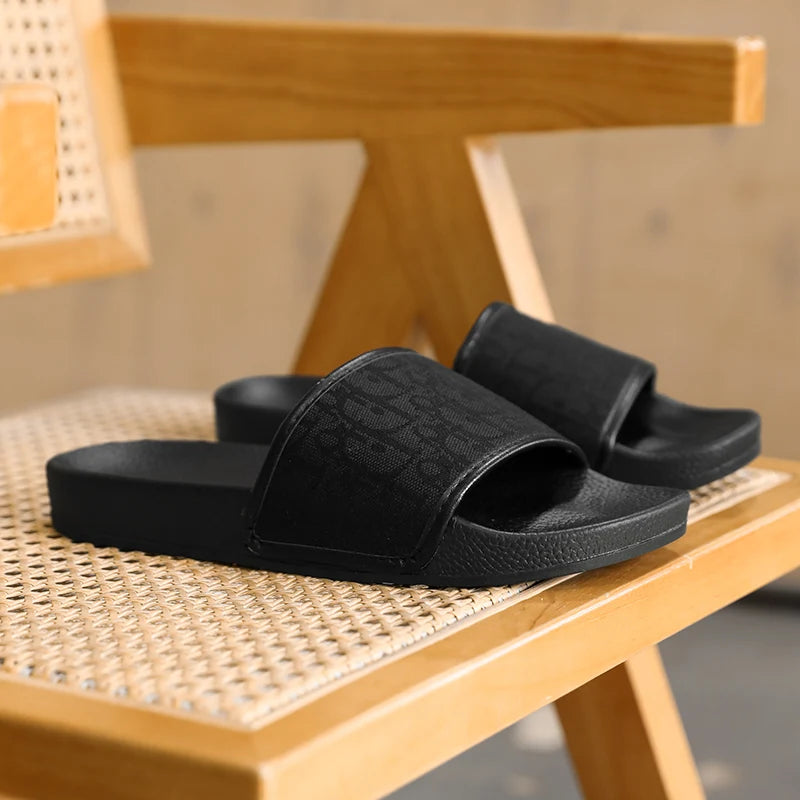 VALORIA | Men’s breathable lightweight anti-slip slippers casual daily wear
