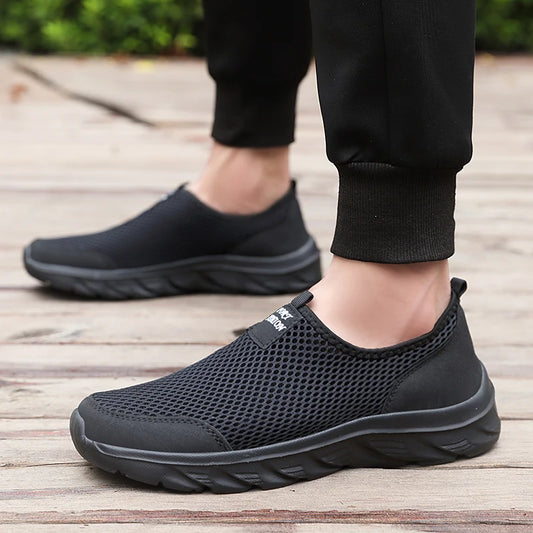 VALORIA | Men’s breathable slip-on sneakers