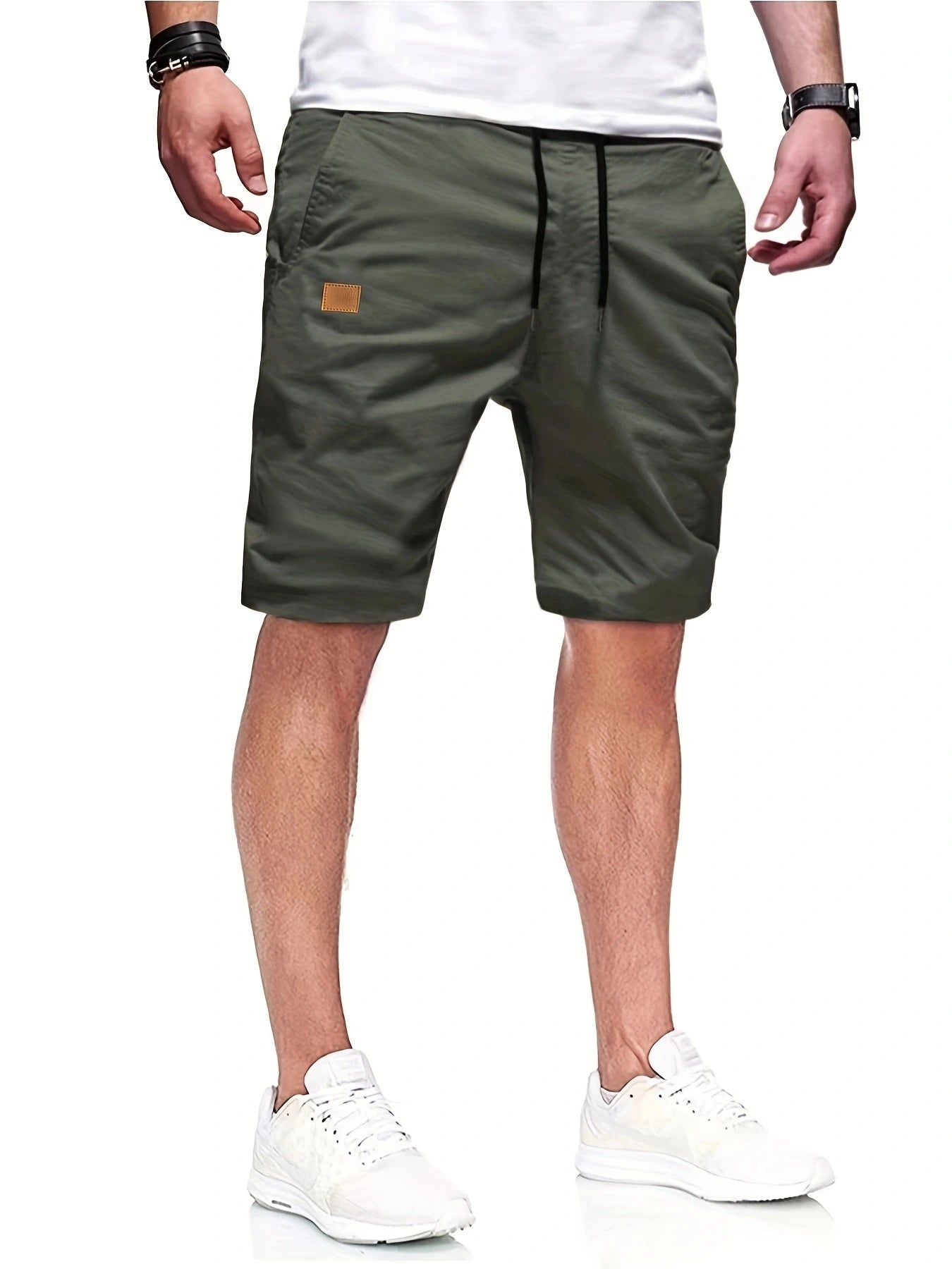 VALORIA | Men’s cargo Bermuda shorts ideal for hiking and weekend adventures