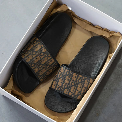 VALORIA | Men’s lightweight anti-slip slippers comfortable everyday design