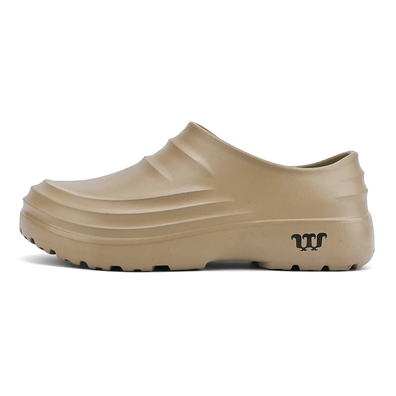 VALORIA | Men’s lightweight anti-slip work clogs