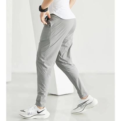 VALORIA | Men’s quick-dry performance joggers with elastic waistband and flexible fit