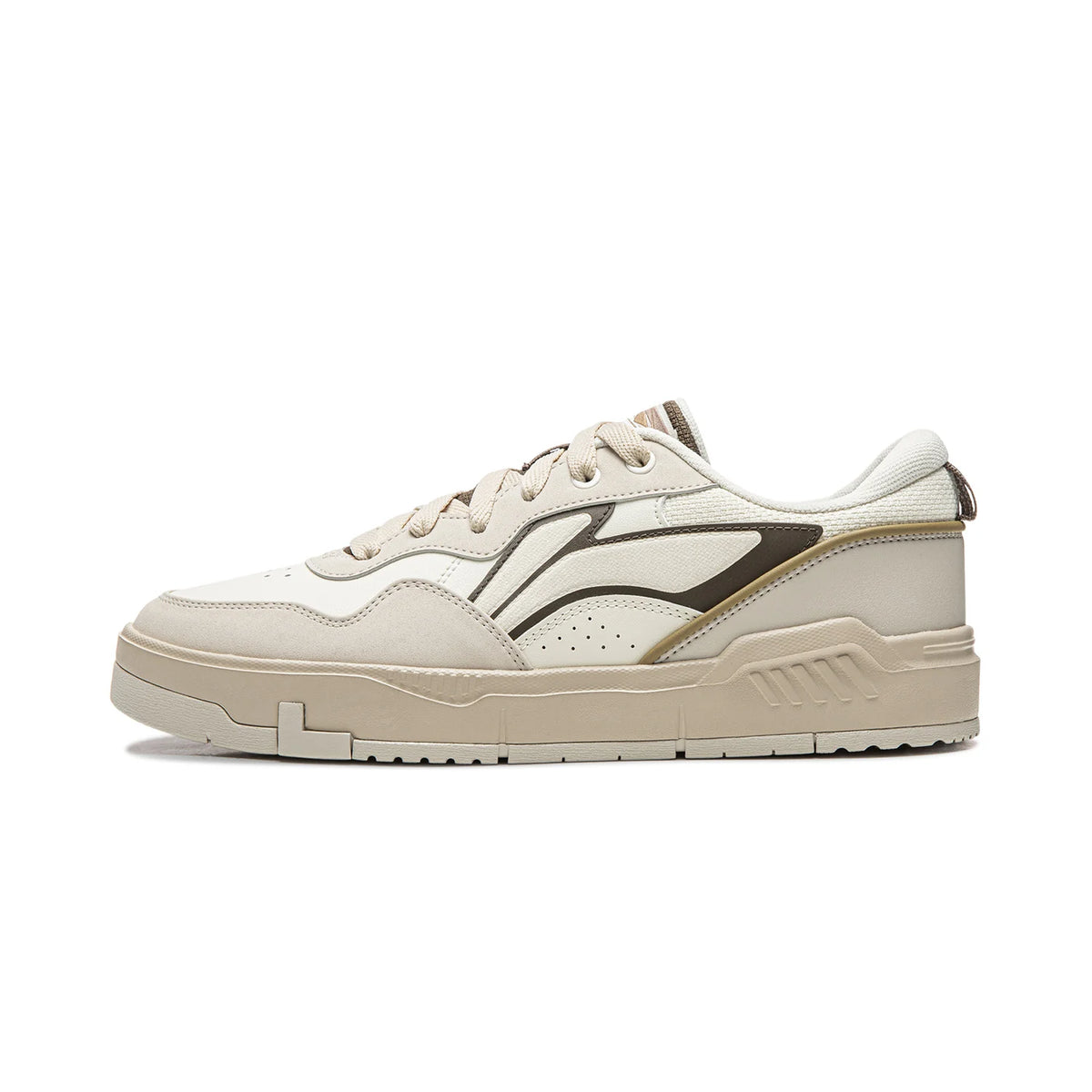 VALORIA | Men’s stylish comfort sneakers pairing perfectly with jeans, joggers and casual outfits