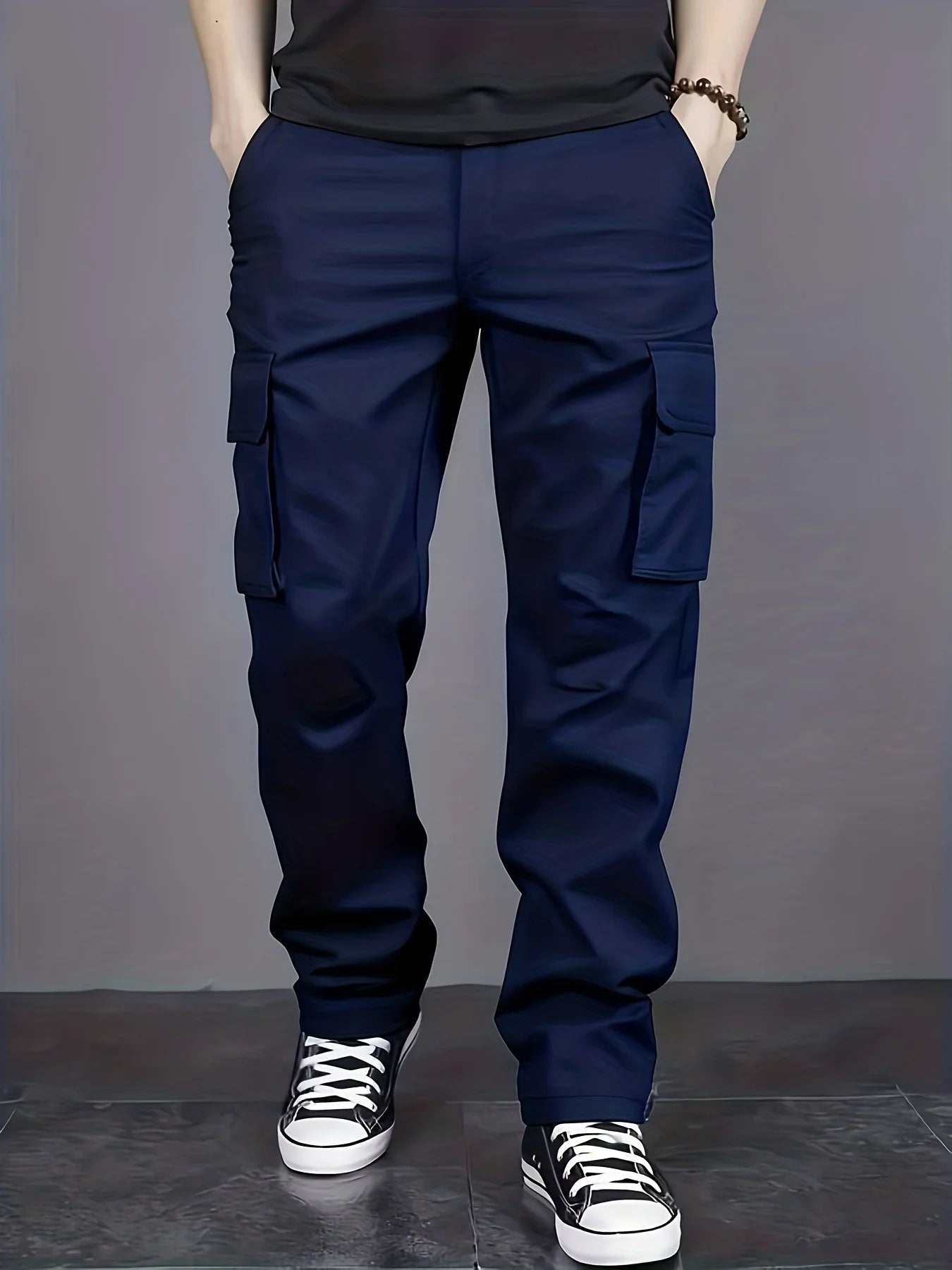 VALORIA | Men’s tactical cargo pants pairing effortlessly with T-shirts, hoodies and boots