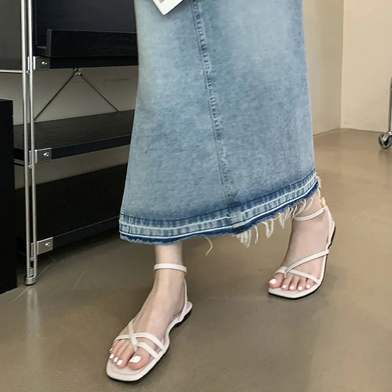 VALORIA | Women’s Elegant Toe-Loop Flat Sandals