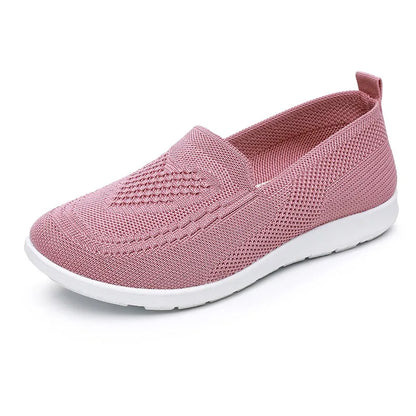 VALORIA | Women’s breathable athletic walking shoes ideal for pairing with leggings, jeans and activewear