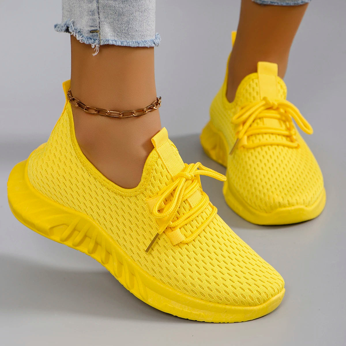 VALORIA | Women’s breathable mesh comfort shoes with cushioned insole and flexible fit