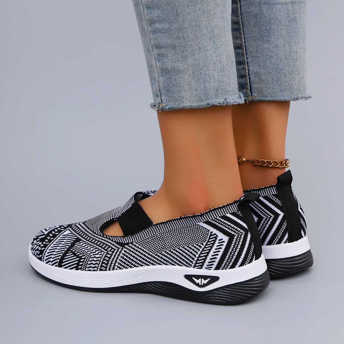 VALORIA | Women’s breathable running-inspired sneakers with soft supportive cushioning