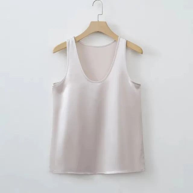 VALORIA | Women’s casual sleeveless tank top perfect for travel, weekends and casual occasions
