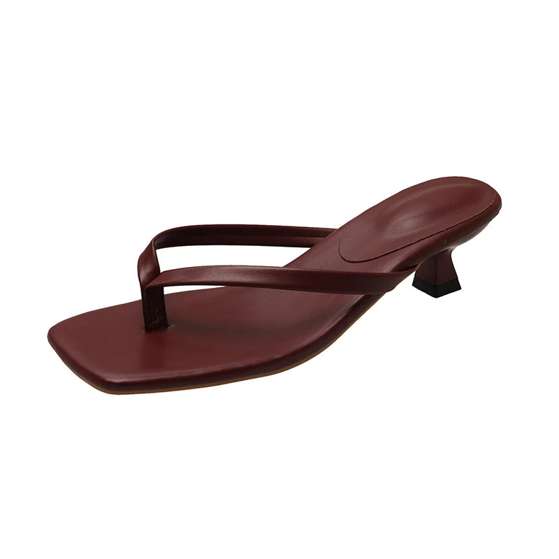 VALORIA | Women’s chic clip toe slides modern fashion look