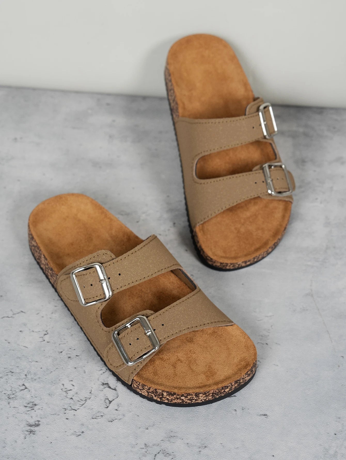 VALORIA | Women’s chic platform buckle slippers modern fashion look