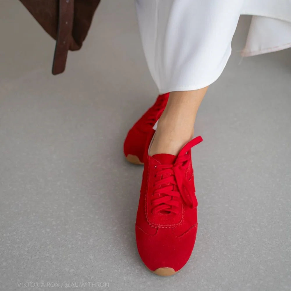 VALORIA | Women’s comfortable suede training sneakers for workouts