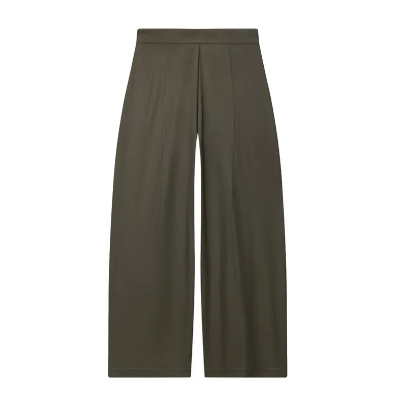 VALORIA | Women’s fashionable pleated wide leg pants for work and evening outfits