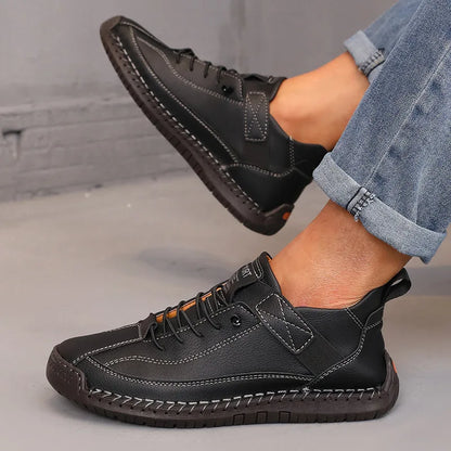 VALORIA | Women’s genuine leather loafers featuring a classic retro design