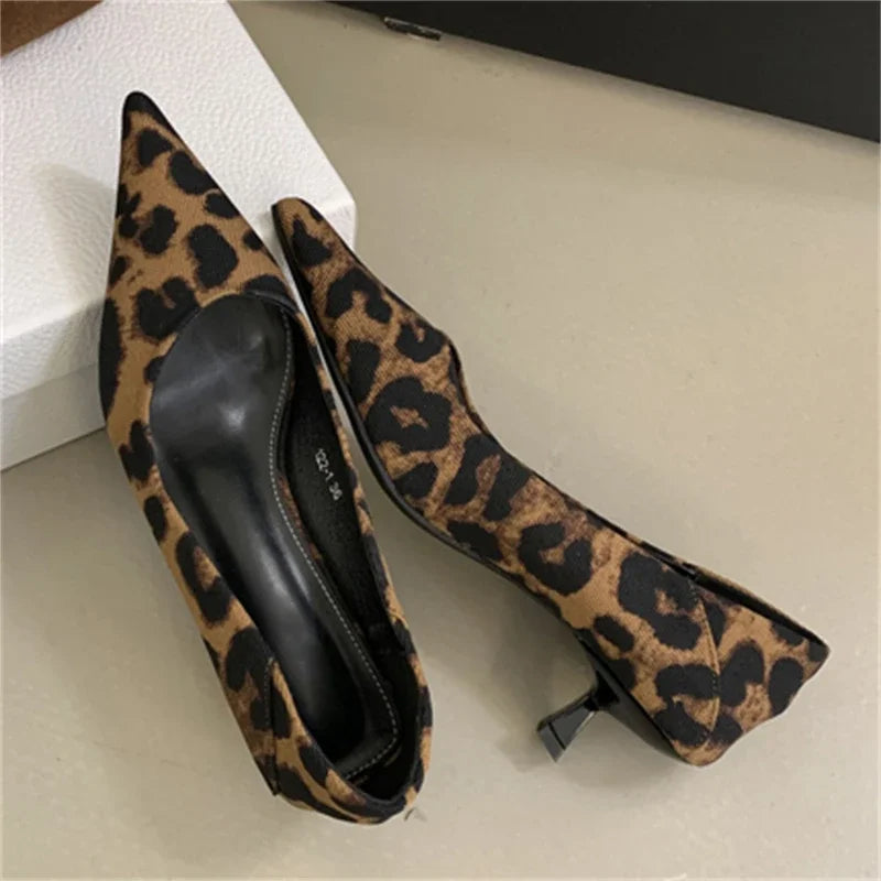 VALORIA | Women’s leopard print pointed-toe pumps bold fashion design