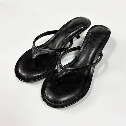 VALORIA | Women’s minimalist flip flops lightweight summer design