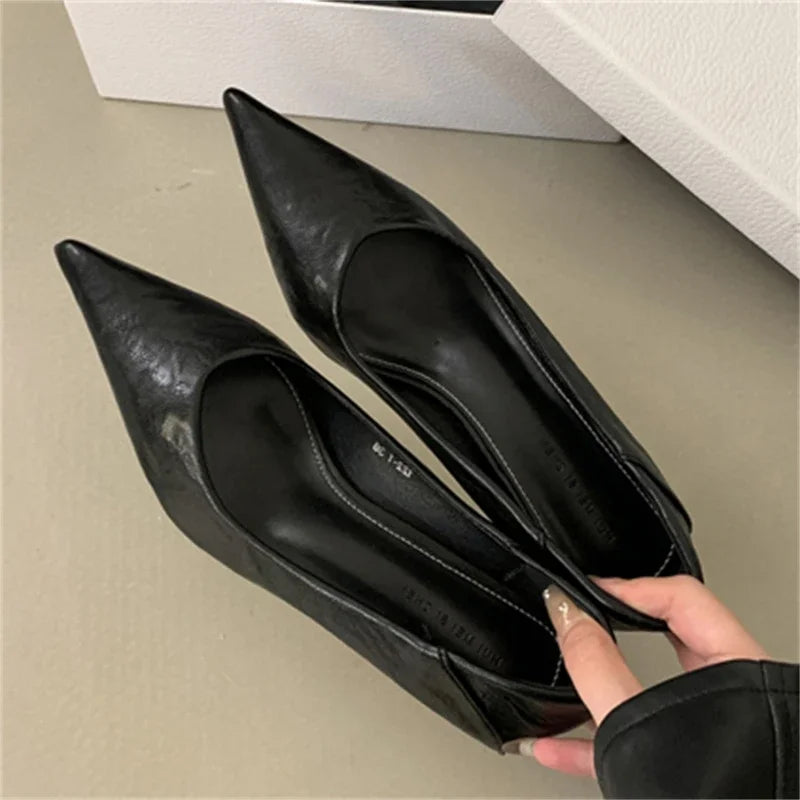 VALORIA | Women’s modern leopard print pointed-toe pumps sophisticated elegance