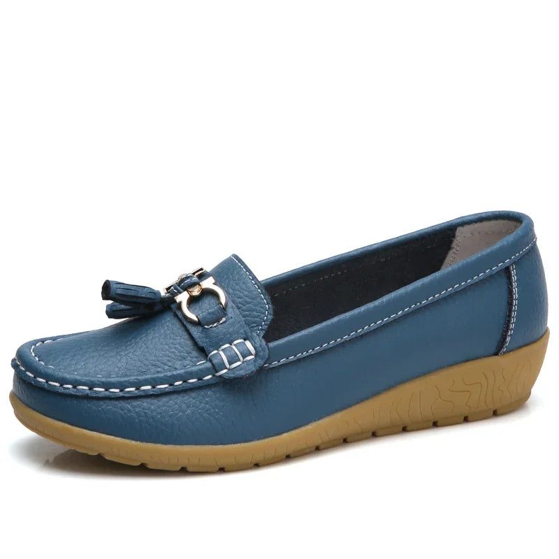 VALORIA | Women’s versatile slip-on loafers featuring cushioned comfort and timeless style